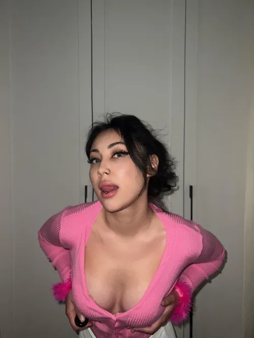 Thumbnail Sizzling Saucy Moments: A Titillating Tale | chunchnooze