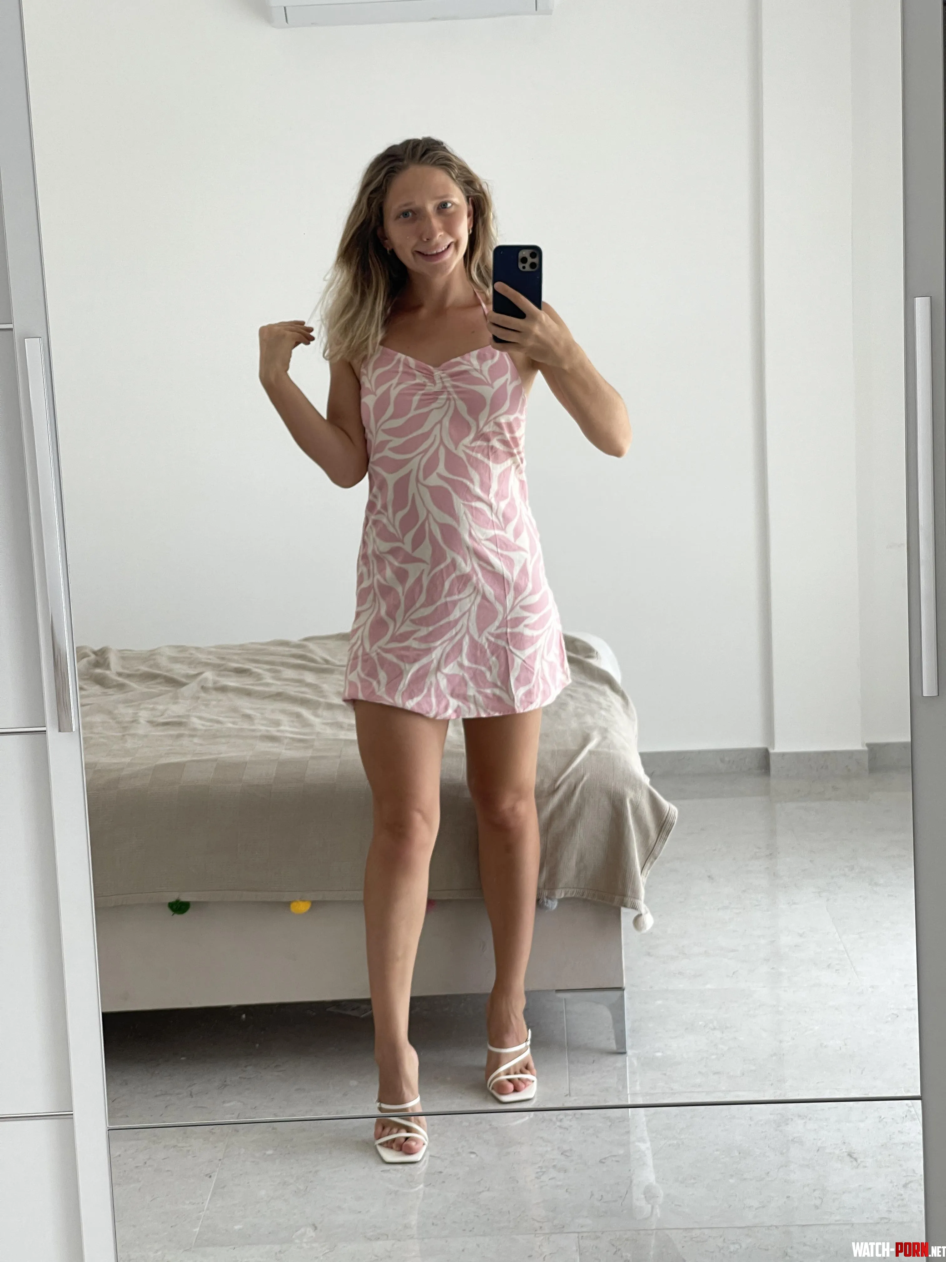 My pink dress by Kkeysi