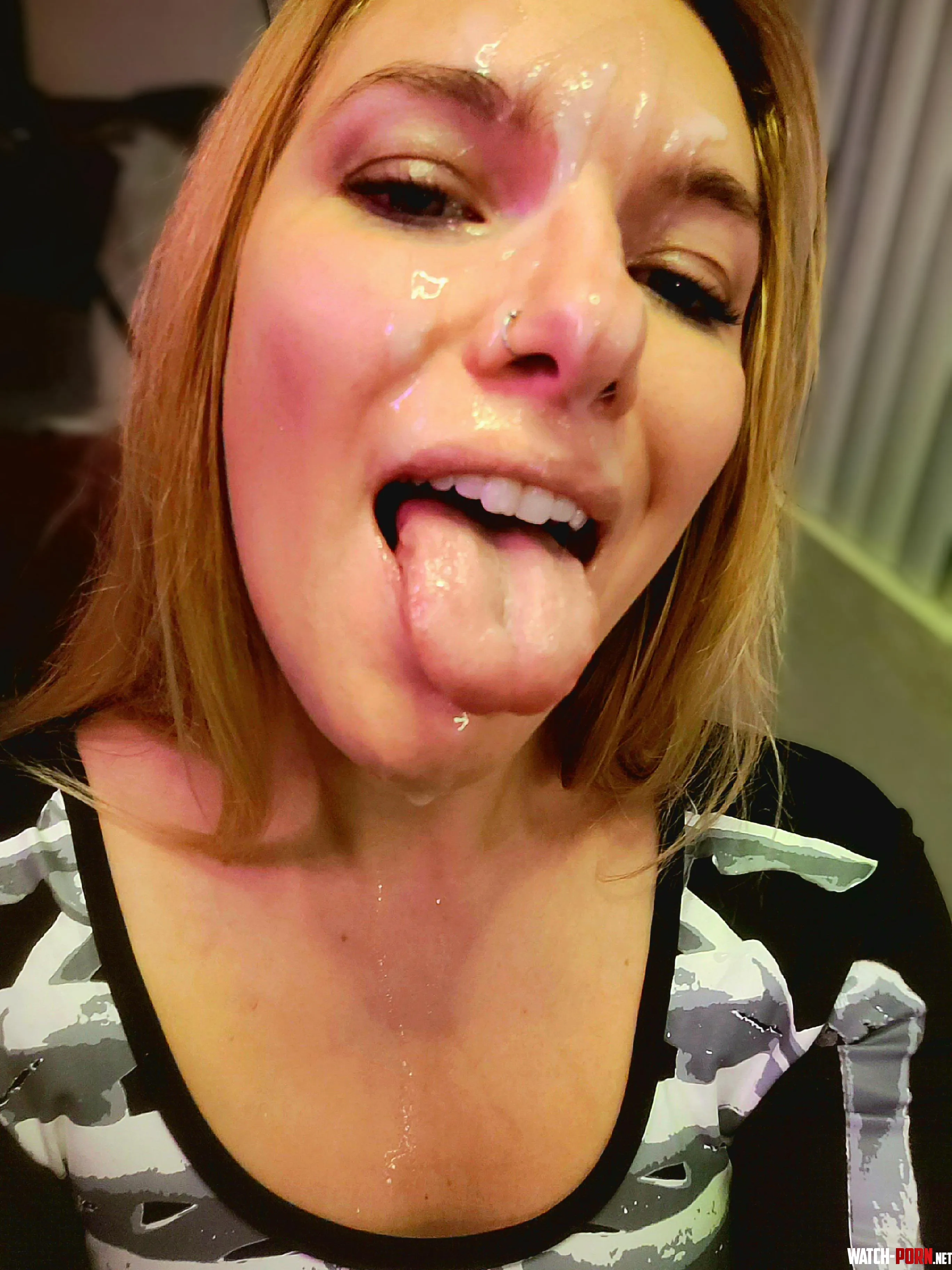 I got a nice facial after the Halloween party by pennycakez
