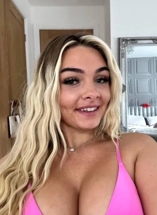 Thumbnail Tantalizing Offer: courtelizabeth93's Barelylegalteens Invitation