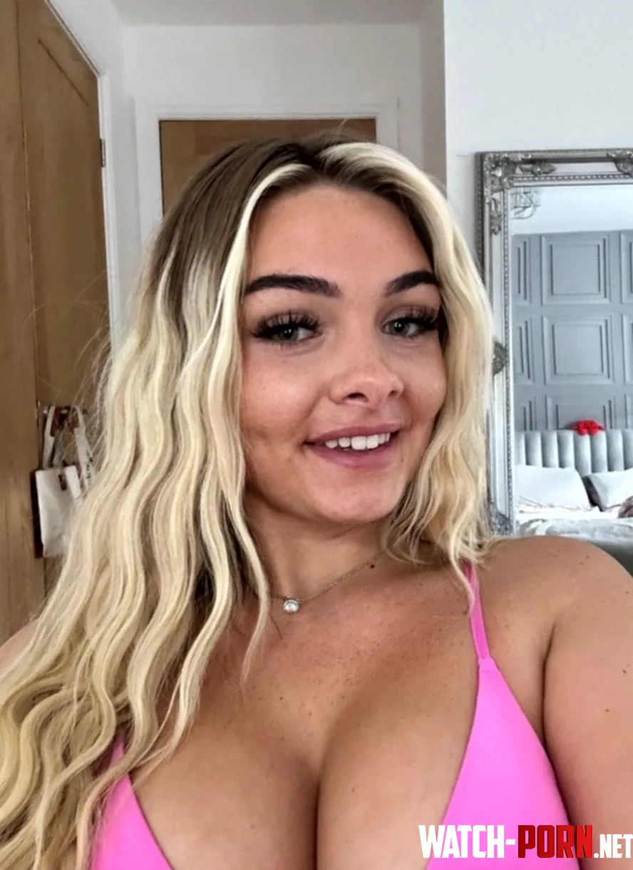 Would it take much to get you round to suck on these titties by courtelizabeth93