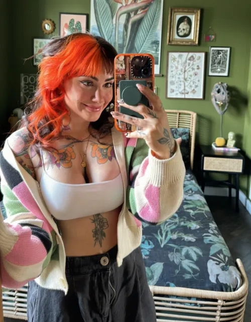 Thumbnail power_midget Shares Sweetness in '4ft 8 Little Cutie'