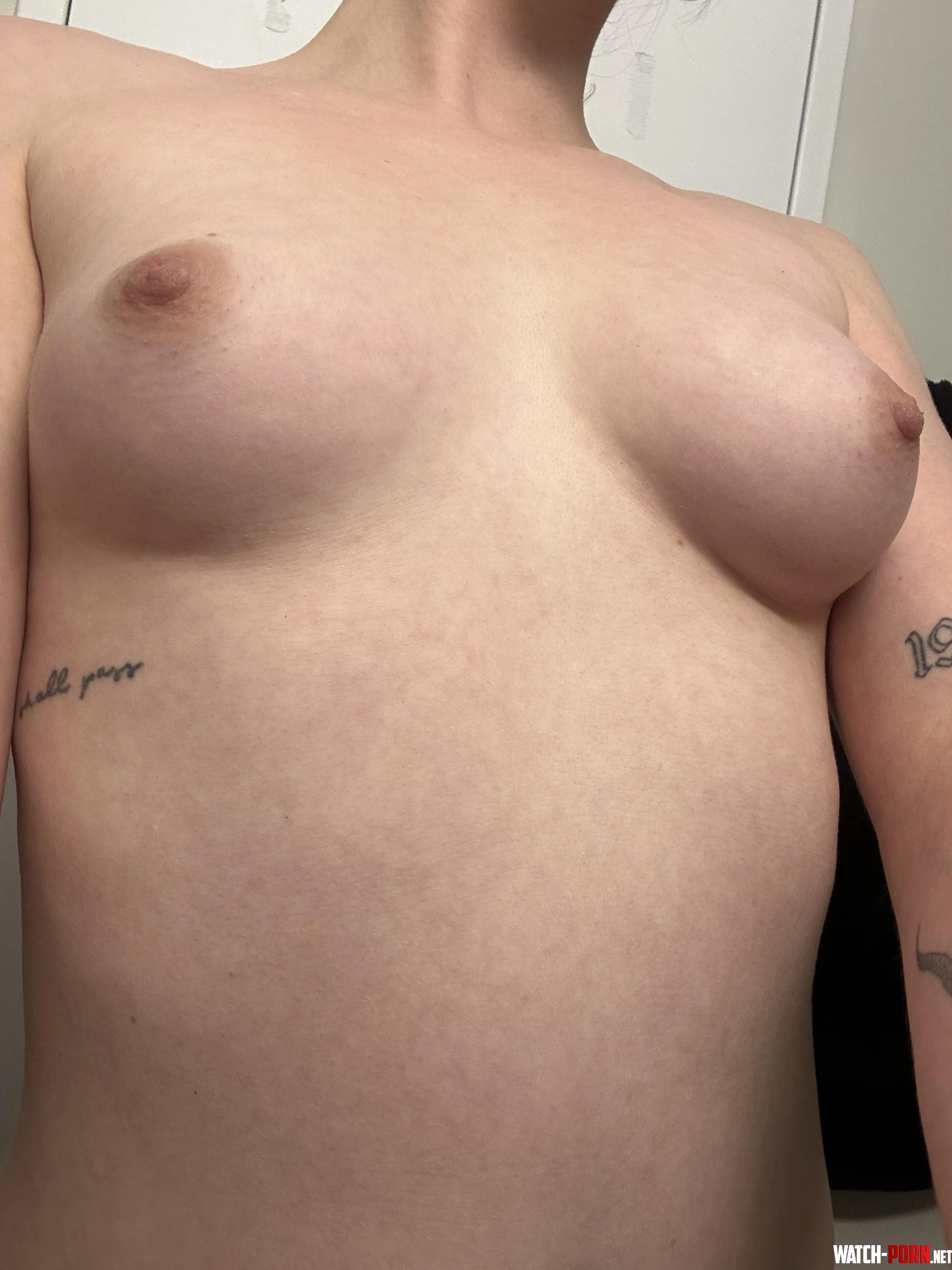 I need my nipples sucked on  by naomihasfun