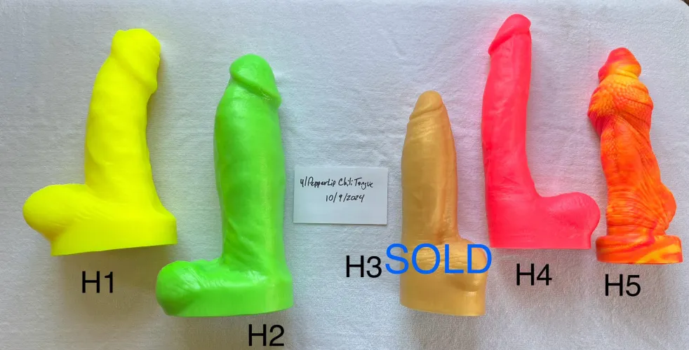 Thumbnail Hankey's Toys for Sale: Explore BadDragon World with PepperLipChiliTongue