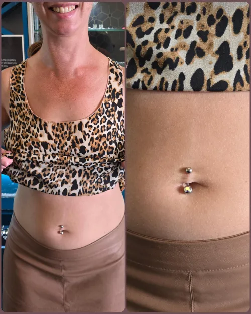 Thumbnail Rediscovering My Belly Piercing Journey | Author: Foxy_Red_Mamma | mombod