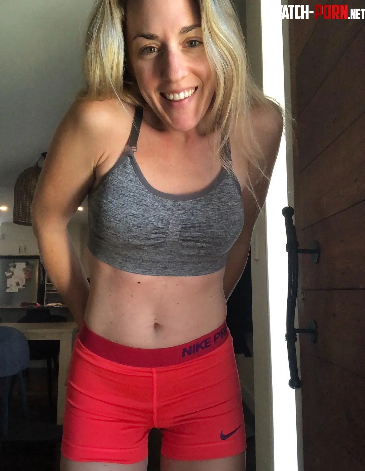 Getting more confident in crop topsports top by bettyotr