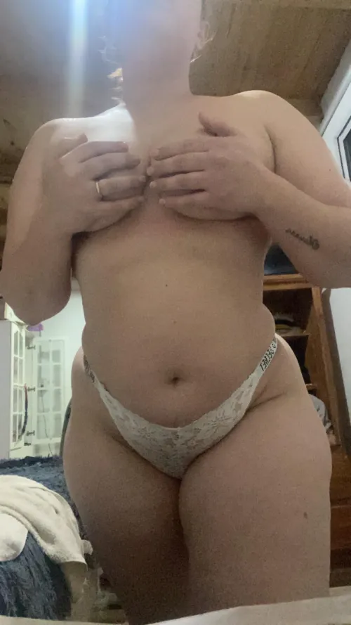 Thumbnail Irresistible Addiction: Forget Everything, I'm Your New Desire