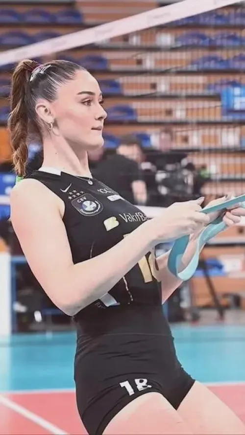 Thumbnail Meet Zehra Gunes: A Star in VolleyballGirls by YongWeddle