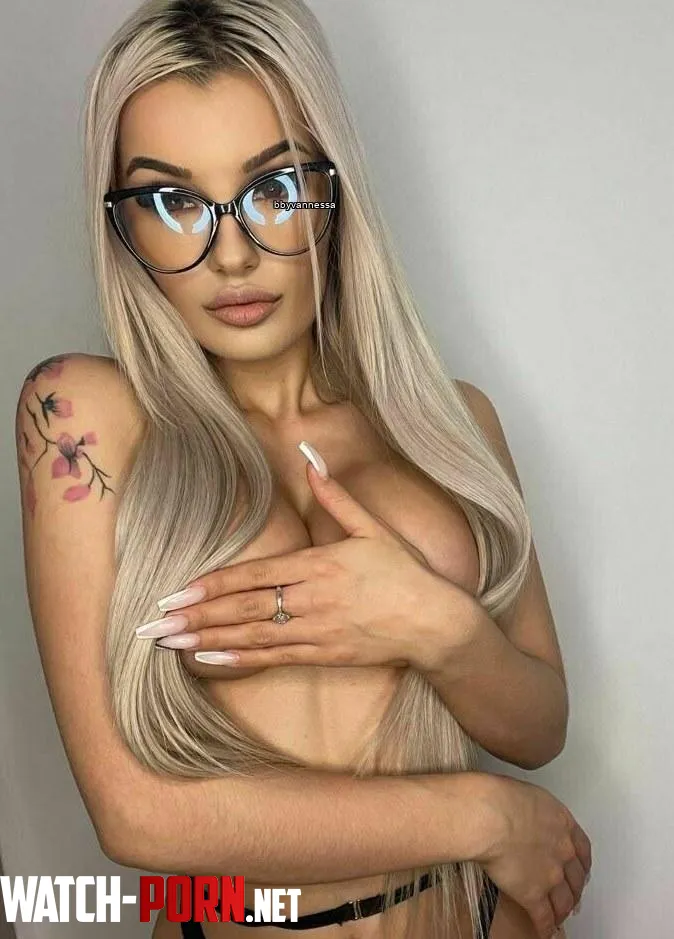 Id love to show you whats in my hands if youd give me permission to massage that bump in your pants by Bbyvannessa