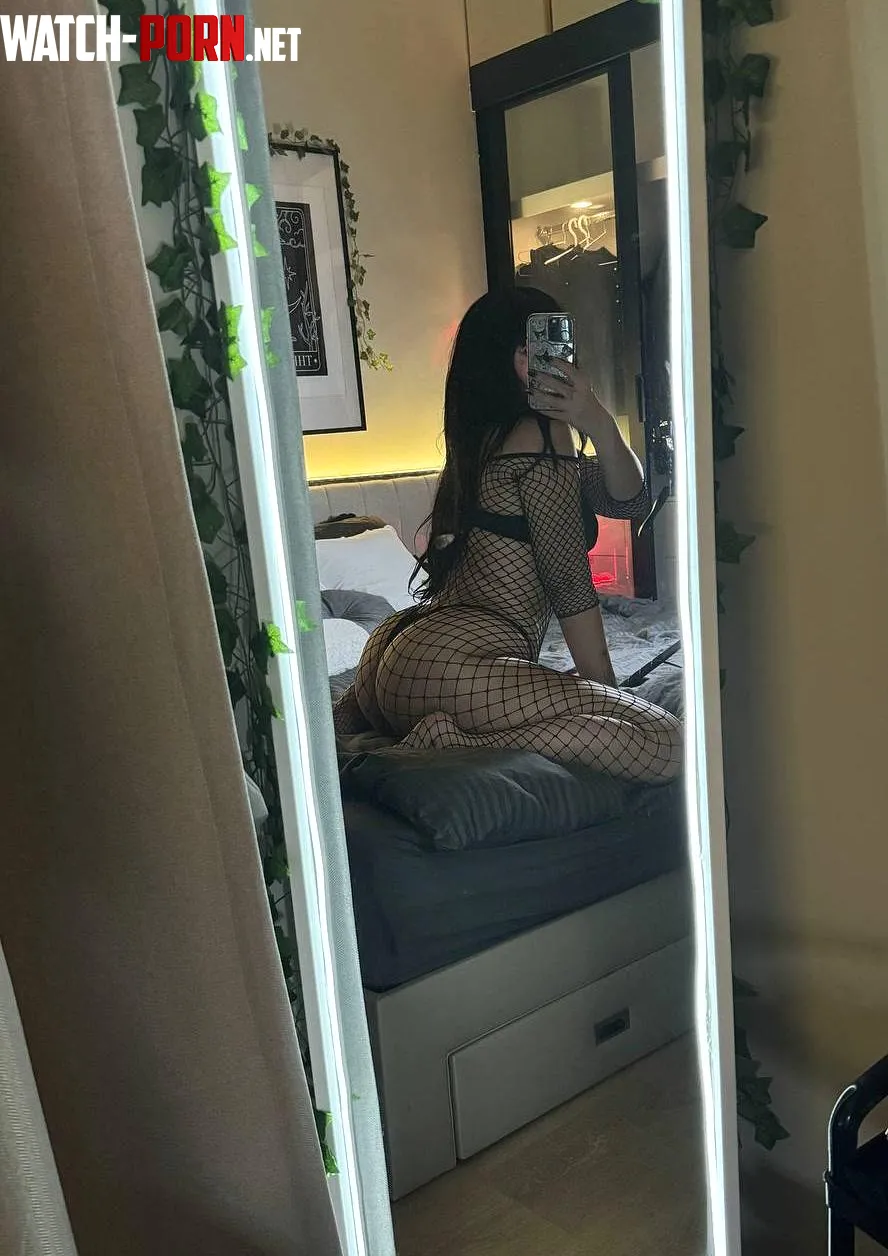 Shes a baddie but makes you fuck her on the donut end table by gothhmolly