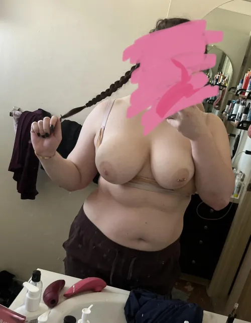 Thumbnail ovulating and feral: A Look into the Chubby Category with urfeetplug