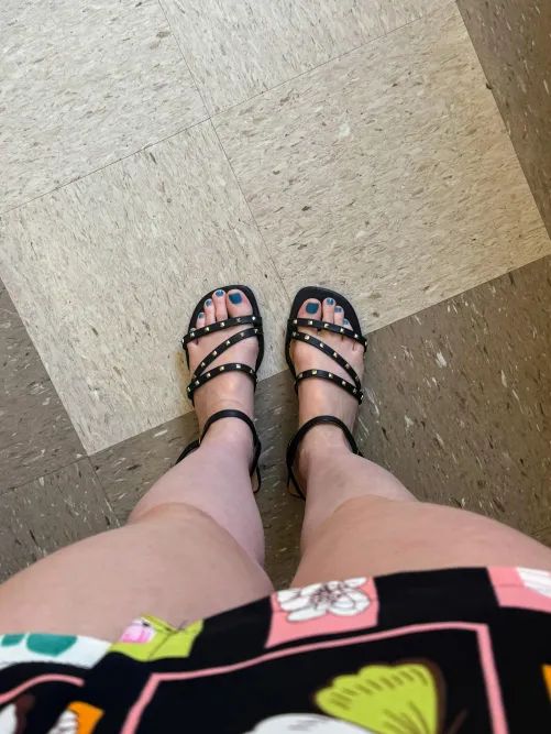 Thumbnail Delightful Cuties Sandals for Feet Lovers | Crystal_Foot | legs