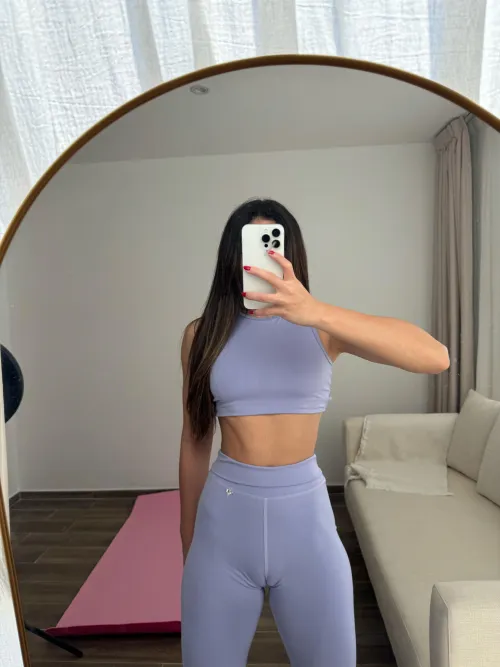 Thumbnail Yoga Pants Tips: Enhancing Your Workout | NudeFitUnicorn