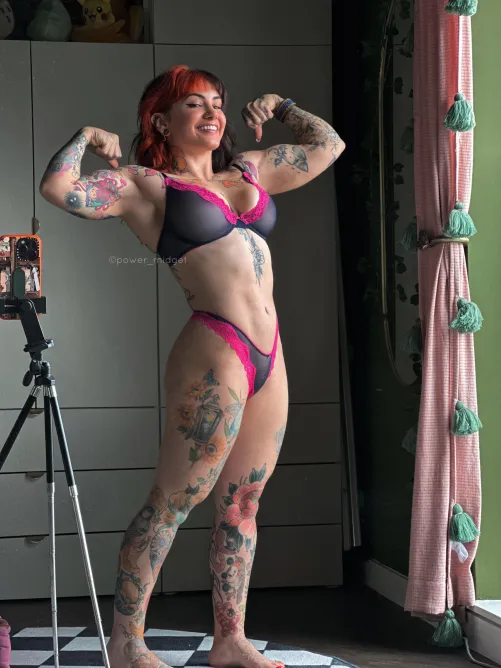 Thumbnail Discover Power_Midget's Muscular Charm in PunkGirls World