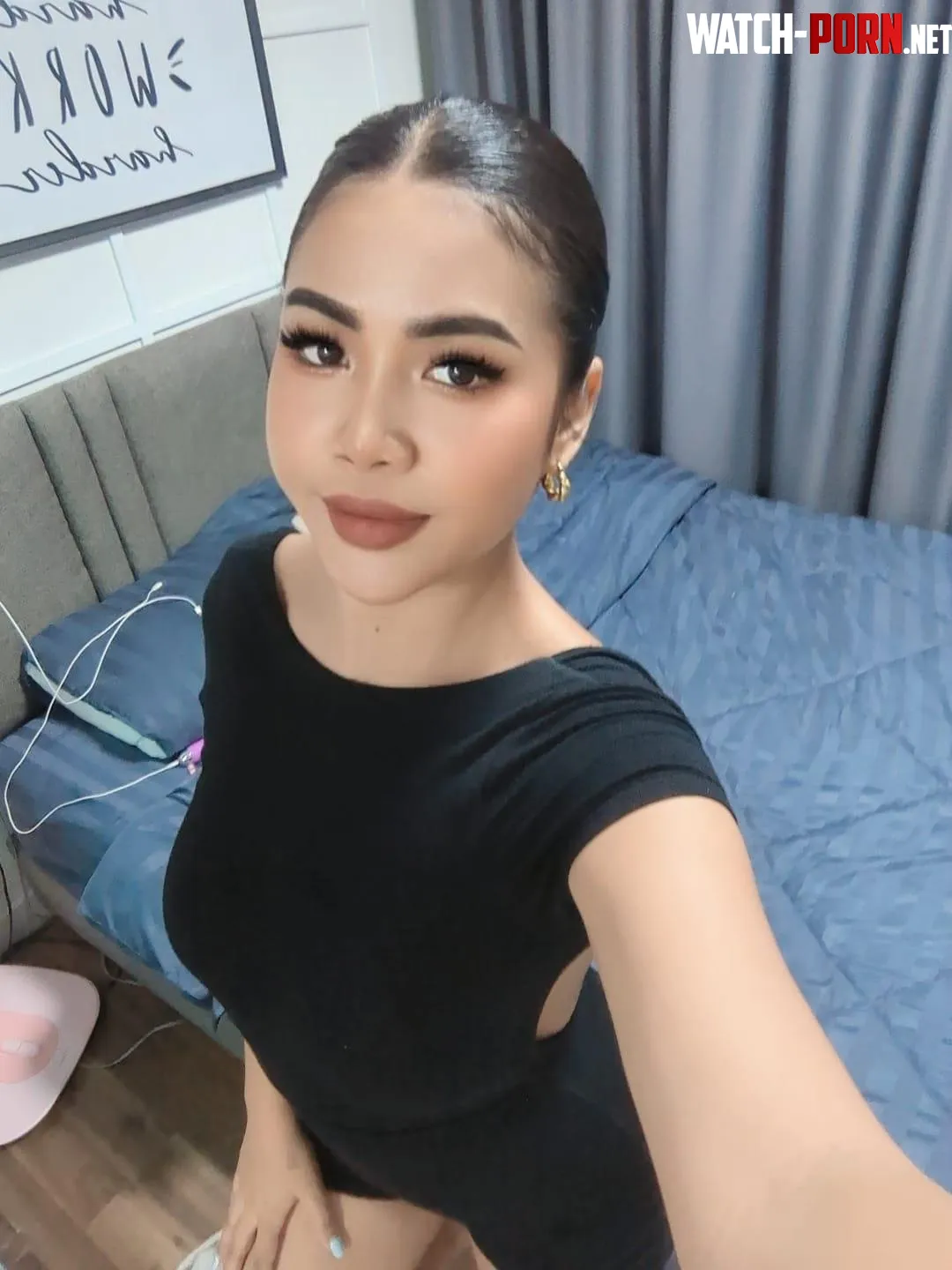 Hot and gorgeous by dreamangelie_