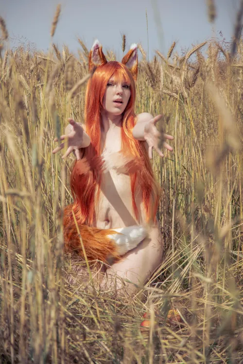 Thumbnail Cosplay Extravaganza: kindnesskindi Impersonates Holo
