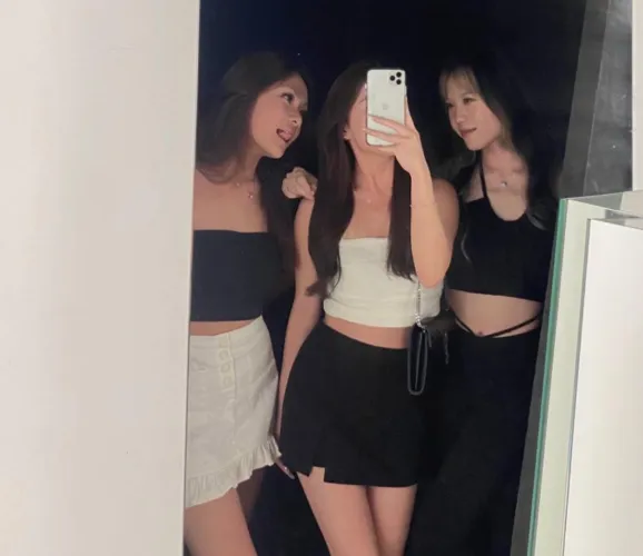 Thumbnail Decisions: Choose with sugarmummy0609 | realasians