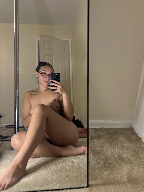 Thumbnail Brightening the Scene: Illuminating Pleasure in the Shadows by chothymies | SexyButNotPorn