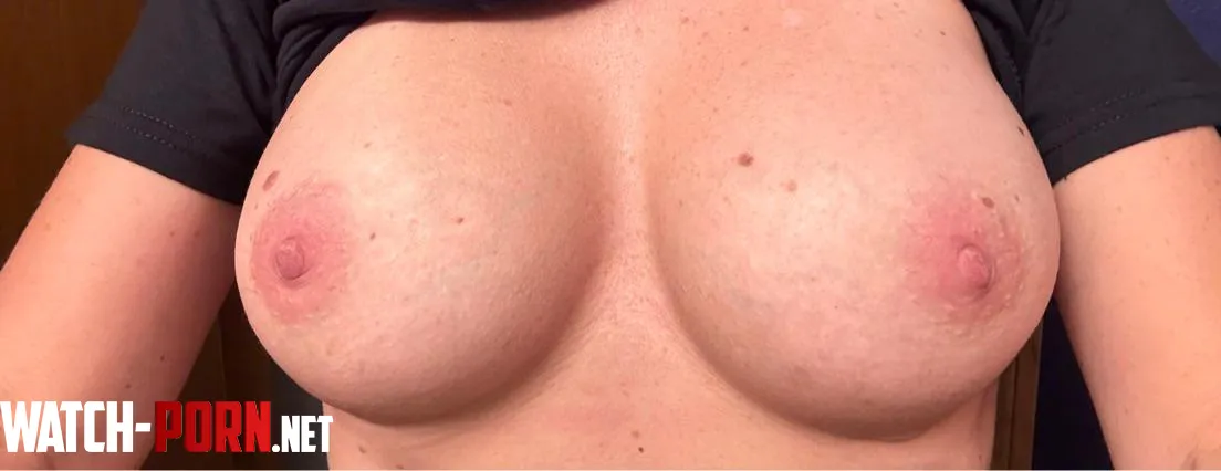 Sunday Fundaywhos putting a layer of thick cum on my funbags by AnonymousHousewife69