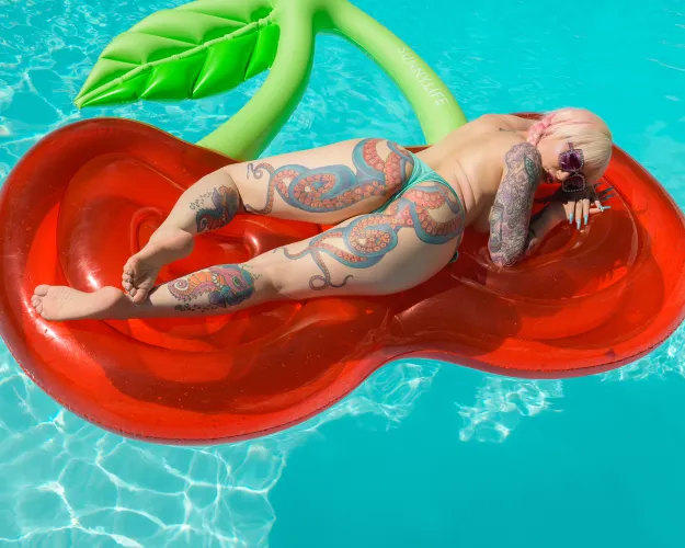 Thumbnail End of Summer Blues: Pool Parties with octobootyx from barelylegalteens