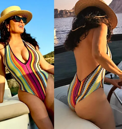 Thumbnail Salma Hayek's Impact on Celebrity Butts by Competitive-Stress22