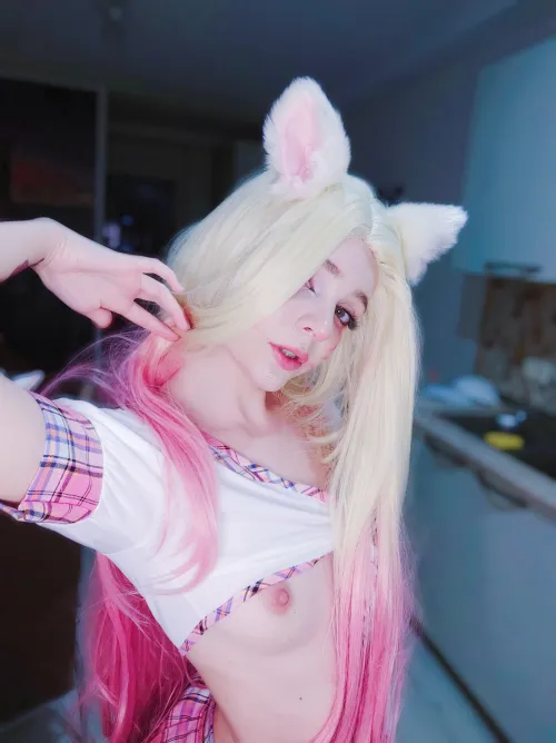 Thumbnail fluffy-Ellie as Ahri from LoL Brings LoliDream to Life | nsfwcosplay