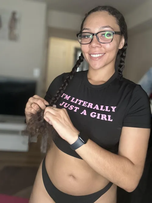 Thumbnail Saturdays with Croptop Girls: A Love Affair