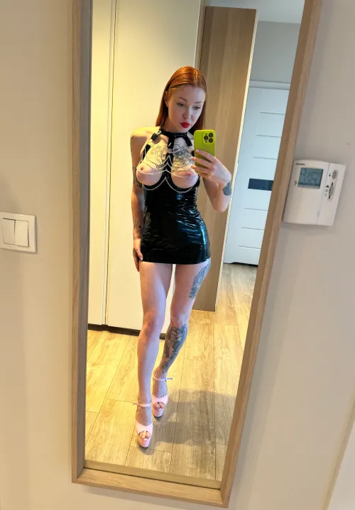 Thumbnail Elegance in Black Dress - ShinyPorn