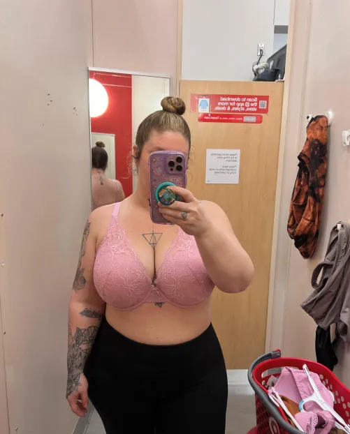 Thumbnail Mia_So_Kinky Asks: F32 Would You Tell Your Friends You F*****d Me? | Chubby