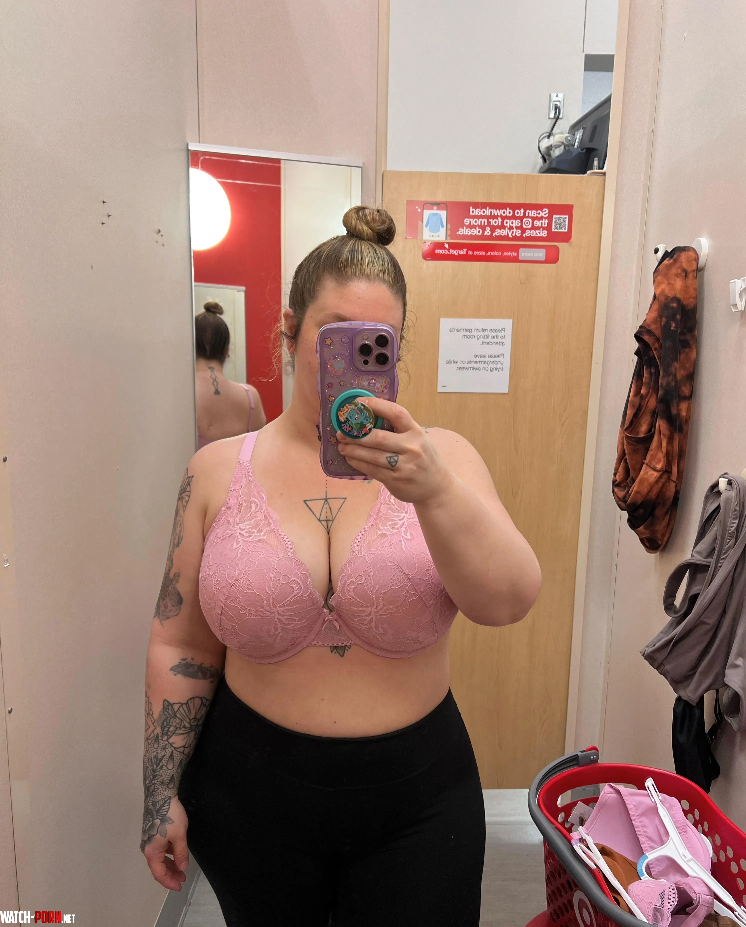 F32 would you tell your friends you fucked me  by Mia_So_Kinky