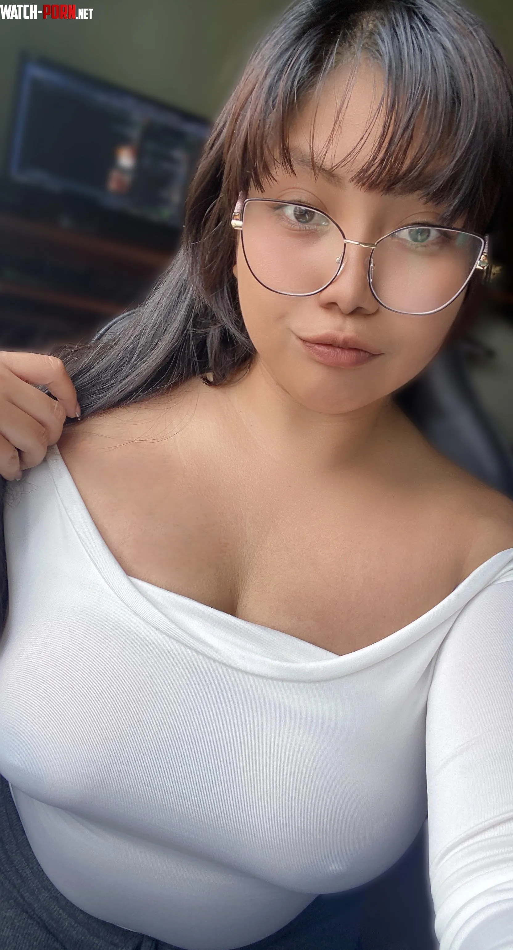 Just realized that gaming braless improves my aim by SexyAzucena