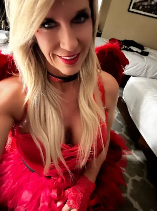 Thumbnail Savor the Thrilling Experience of Tasty Bodies with PinkPeony_69 in the tightdresses Category