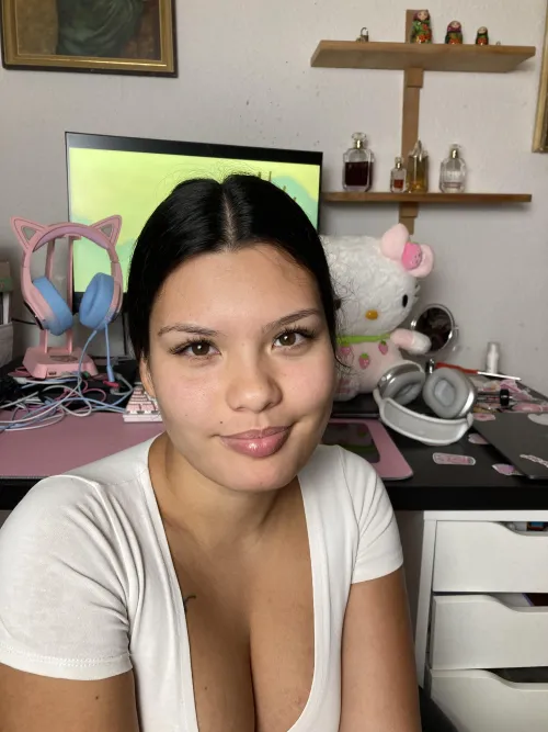 Thumbnail Inescapable Eyes: Love and Allure in Asian Beauty | cuddlebearhug