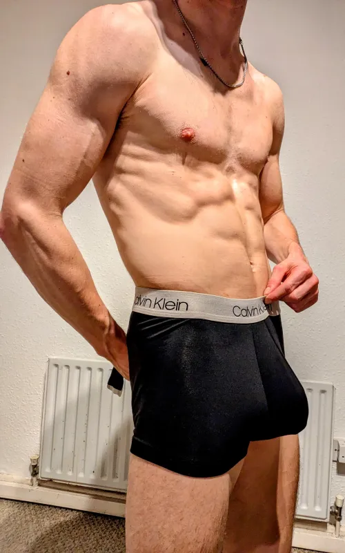 Thumbnail Shiny and Smooth: What Lies Beneath by Veinboi11 | Bulges Category