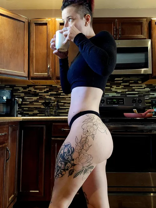 Thumbnail Post gym coffee by Jadedlady_ | NSFW_Hardbodies Category