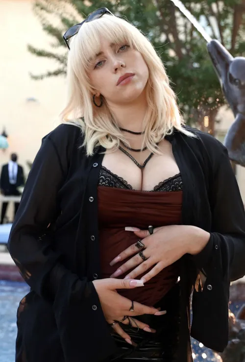 Thumbnail National-Mouse3090 Celebrates Billie Eilish in CelebsGW Gallery