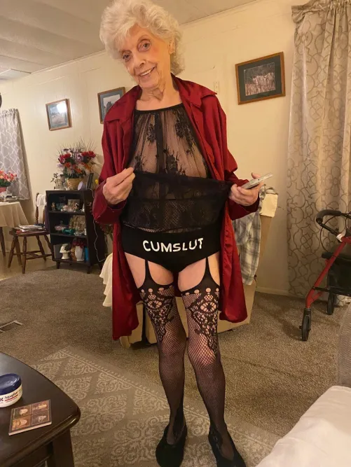 Thumbnail Oldest Cumslut 85yo Grandma by lucy-cutest in gilf Category