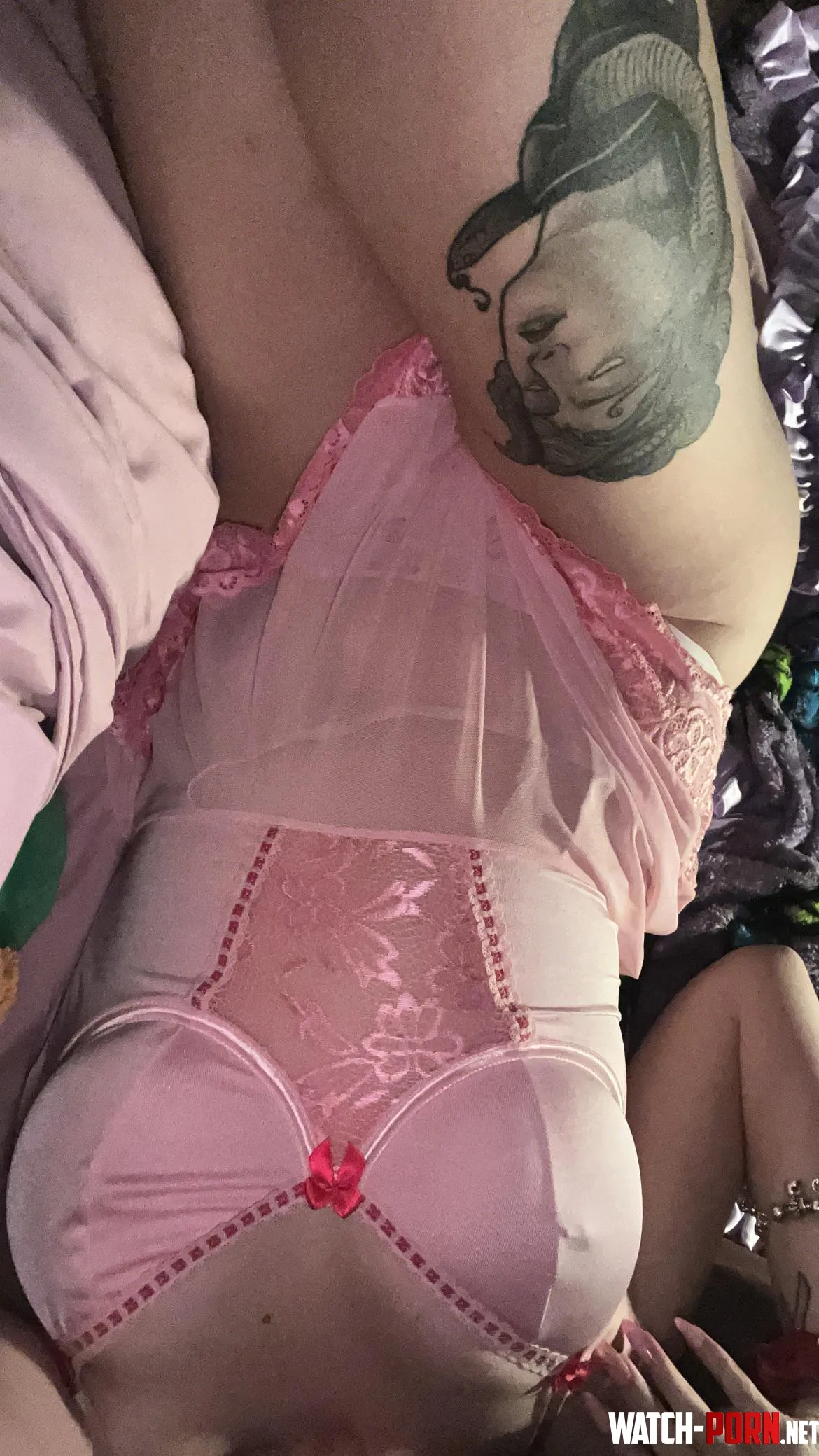 hope everyone has a happy monday  by high_t420