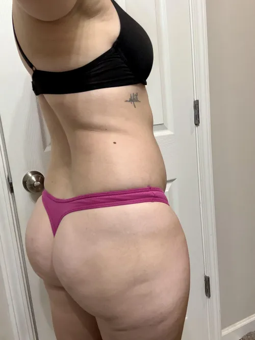 Thumbnail Sunday Mom Vibes: ______mywifehard's Casual Thong Day