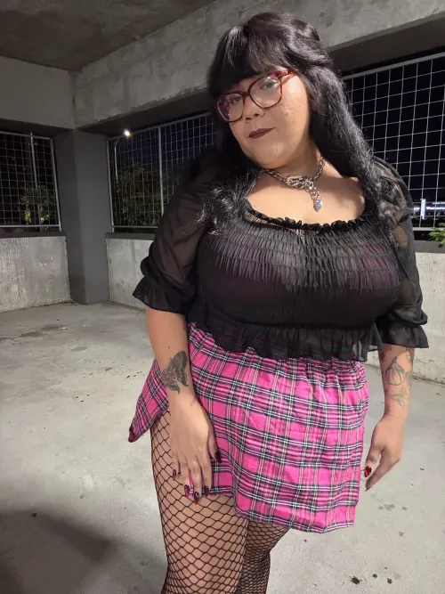 Thumbnail Spicing Things Up in a Parking Garage by sluttychinesefood in BBW Category