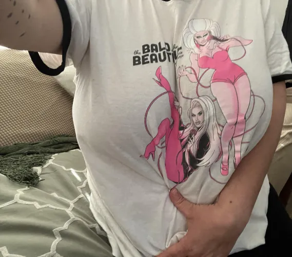 Thumbnail Weekend Vibes: Embracing Bralessness by MassiveApple3405 | braless