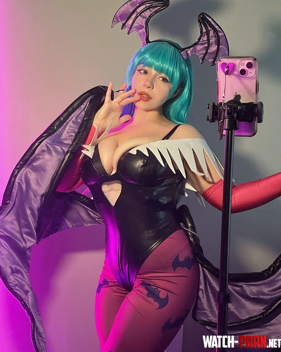 My Morrigan Aensland Cosplay from Darkstalkers by not_sugashi