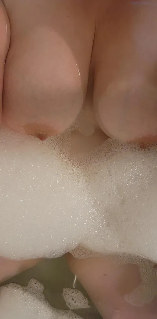 Thumbnail Sunday Bath Ritual: curlyfries199's Cozy Chubby Time