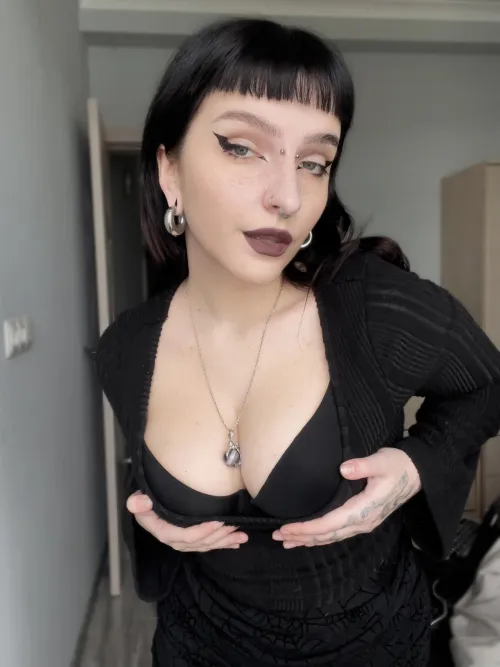 Thumbnail Someone's on the Naughty List Today by newdeser in the Gothsluts Category
