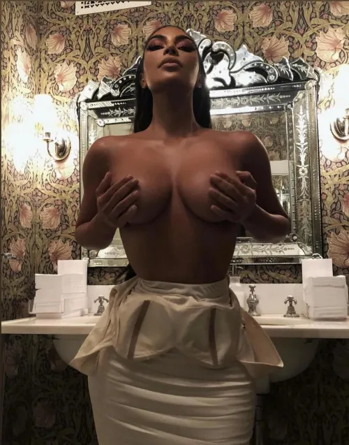 Thumbnail Kim Kardashian: HipHopGoneWild Category by Mind__High