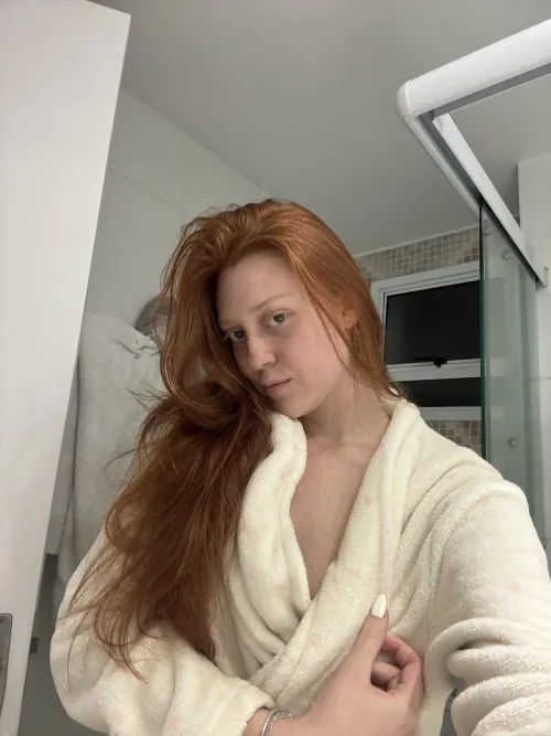 Thumbnail Come Bath with Me - Seductive Redhead Invitation