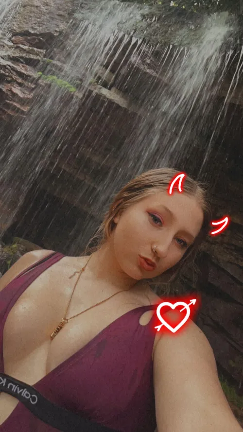 Thumbnail Chillin' by the Waterfalls - Relaxing Scenery by lise_peach, Adorable_Girls Category