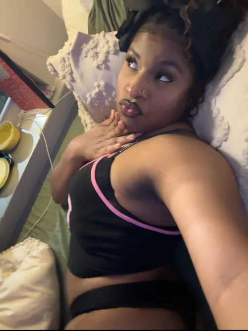 Thumbnail Face or Sss: Unveiling Warm_Baby_Ebony