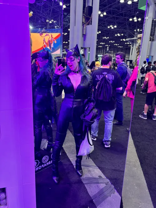 Thumbnail Fun-Sized Catwoman Makes an Appearance in Funsized Category