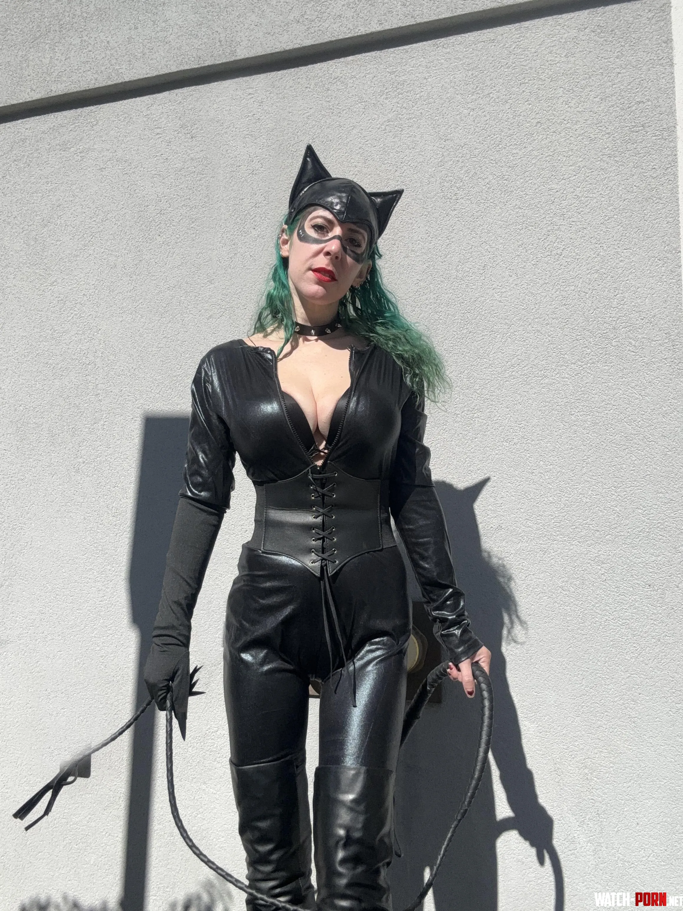 Hot in latex by sirenskiss3